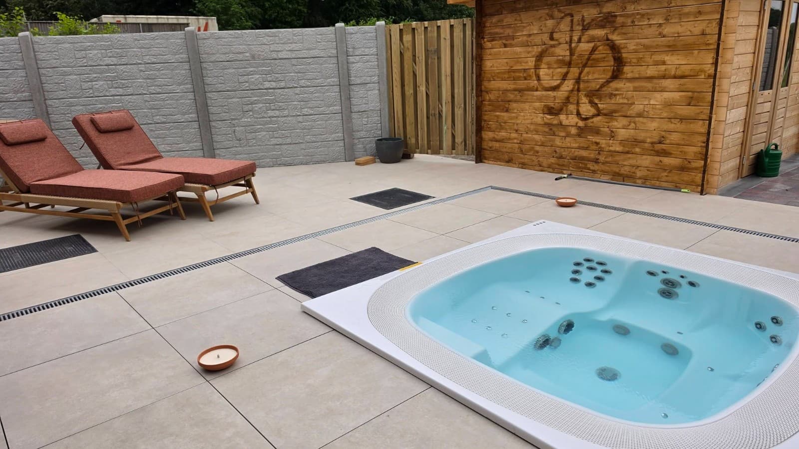Video van onze wellness en foto's.